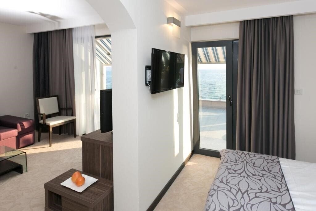 Фотографія Beach Split 4*