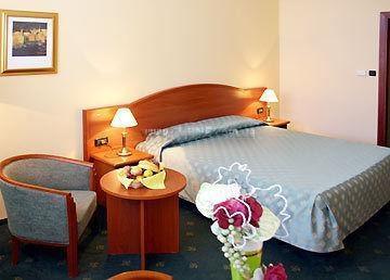 Изображение Globo 3*