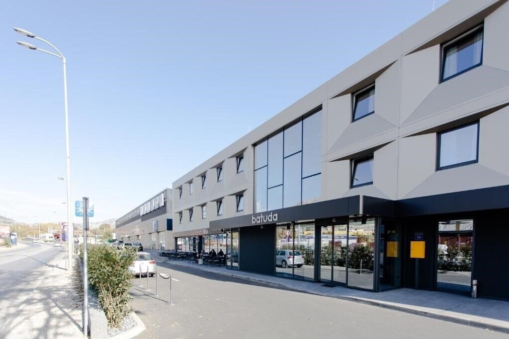 Фото Hotel Batuda 3*