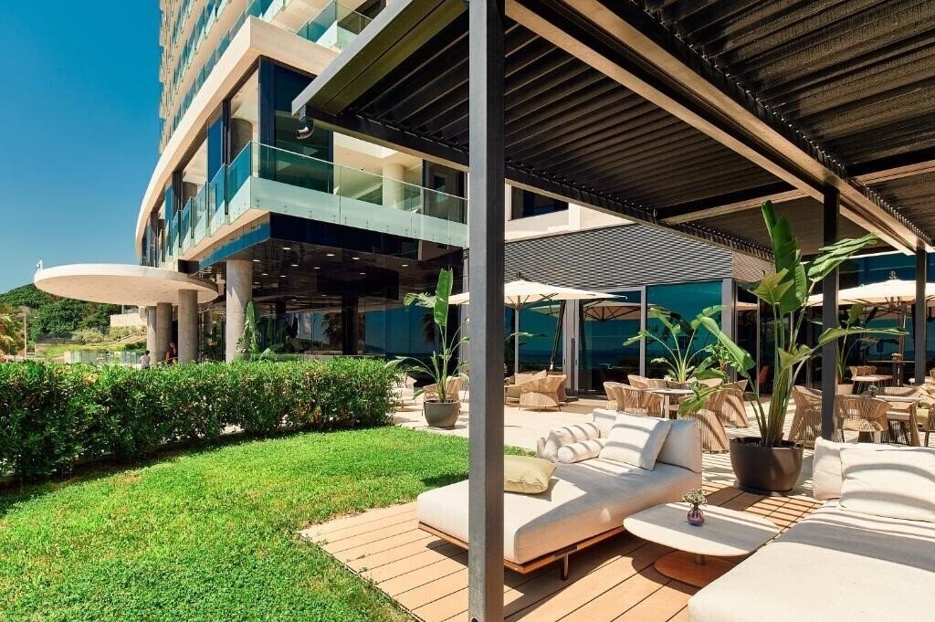 Изображение Amphora 4*