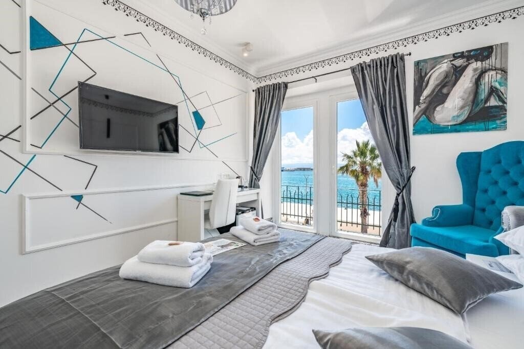 Фото Galeria Valeria Seaside Downtown 4*