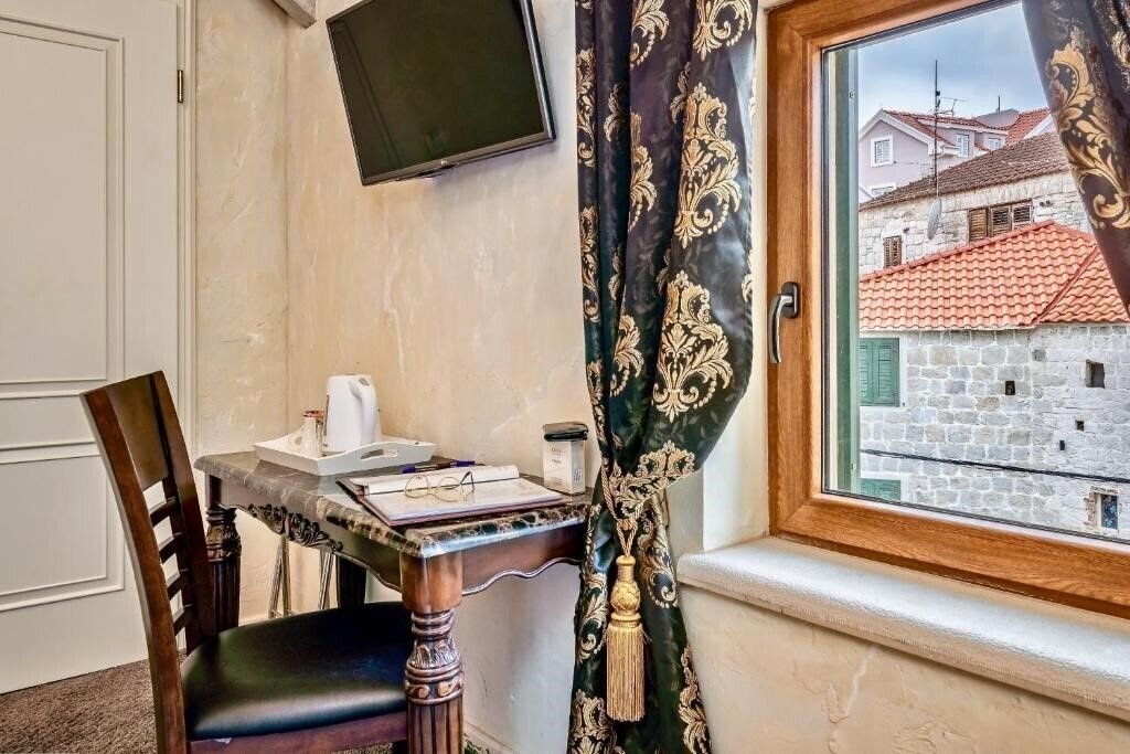 Фотографія Historic Plaza Varos 4*