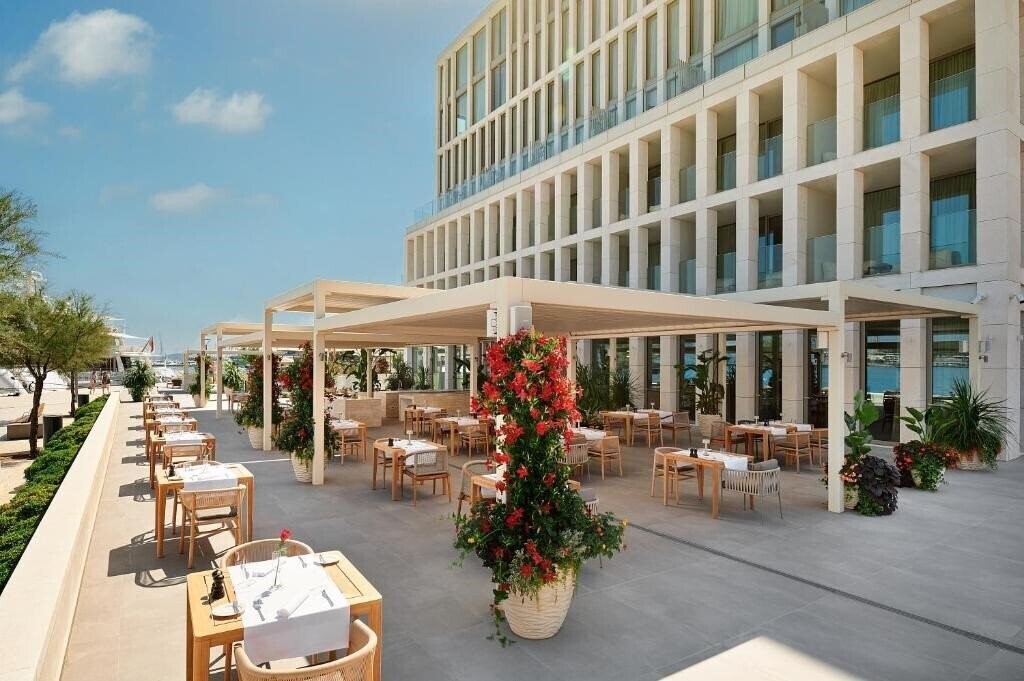 Фотографія Hotel Ambasador 5*