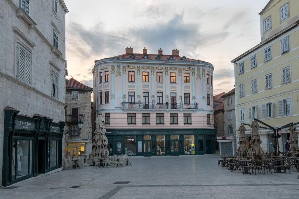 Отель Central Square Heritage Hotel 4*