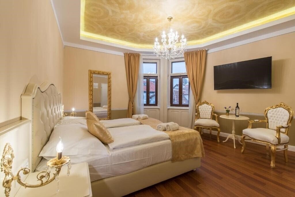 Изображение Central Square Heritage Hotel 4*