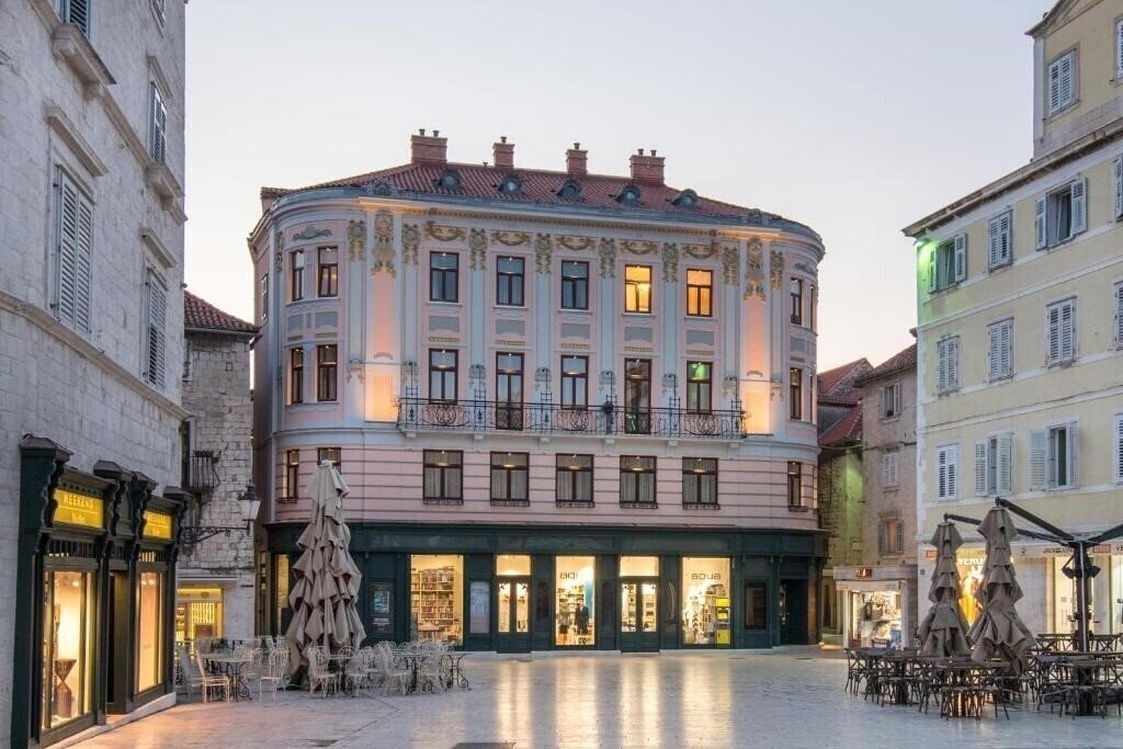 Картинка Central Square Heritage Hotel 4*