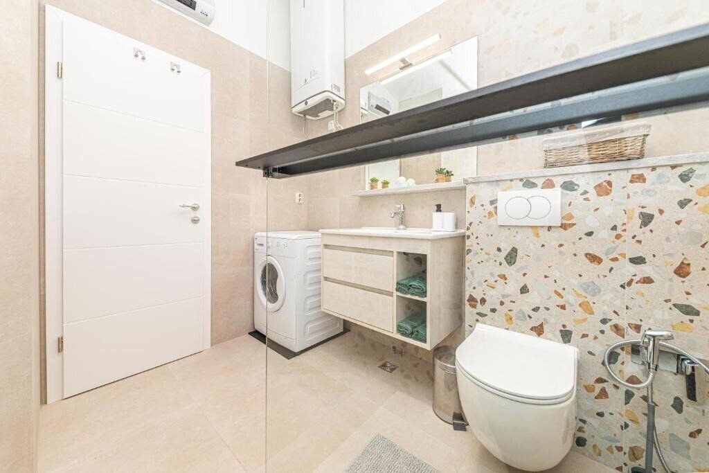 Фотография Apartments Iskra 3*