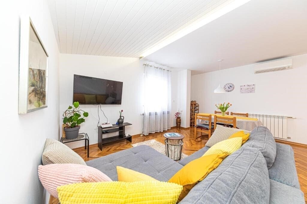Картинка Apartments Iskra 3*