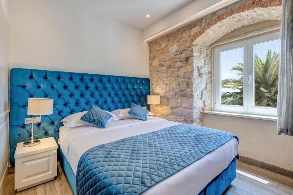 Готель Palms Promenade Luxury Rooms 4*
