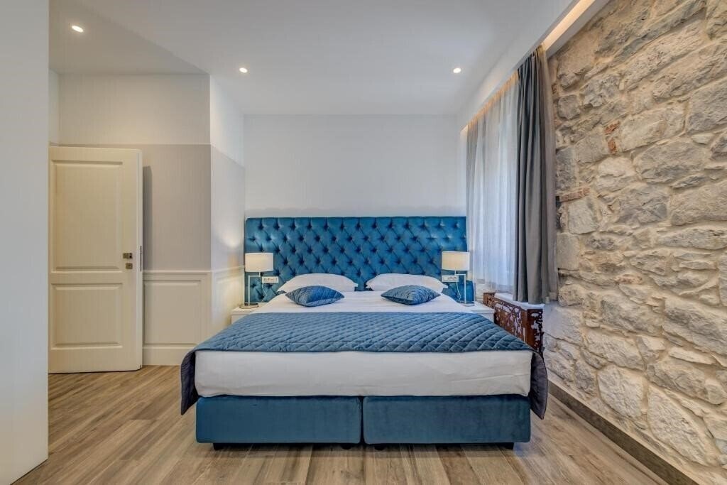 Фотографія Palms Promenade Luxury Rooms 4*