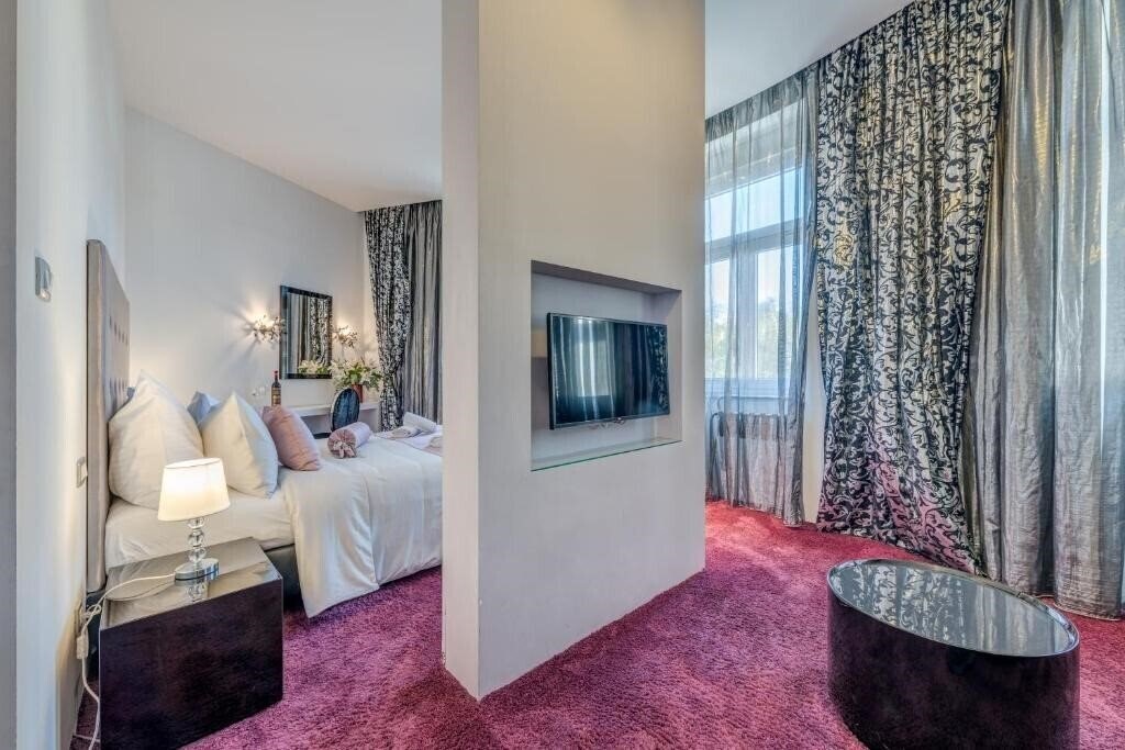 Фото Starlight Luxury Rooms 4*