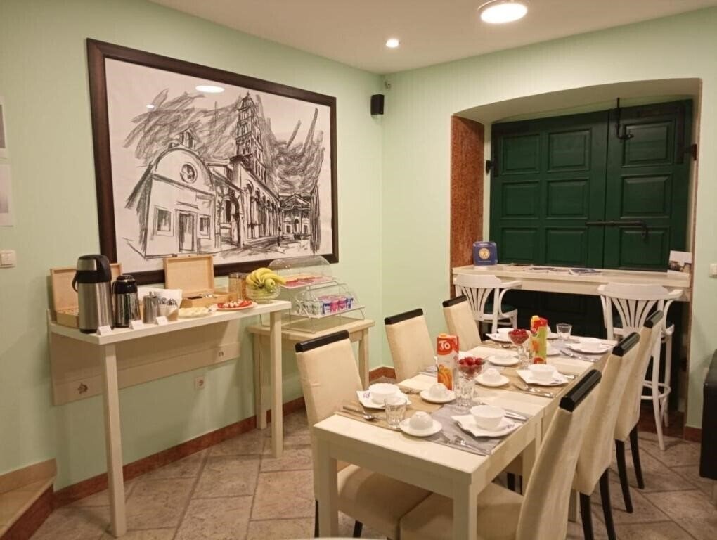 Фотографія Rooms Toni Palace 4*