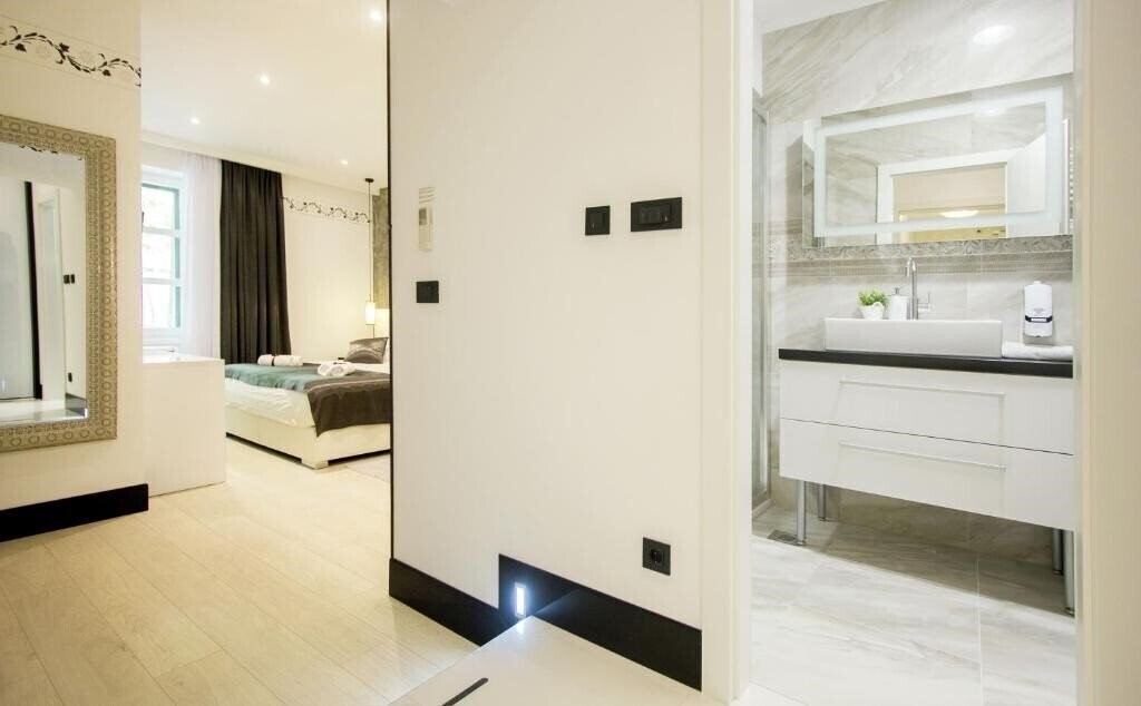 Фотографія Well Of Life Luxury Rooms 4*