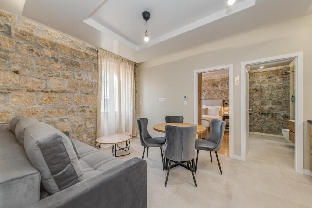 Фотография Inmotion Luxury Rooms 4*
