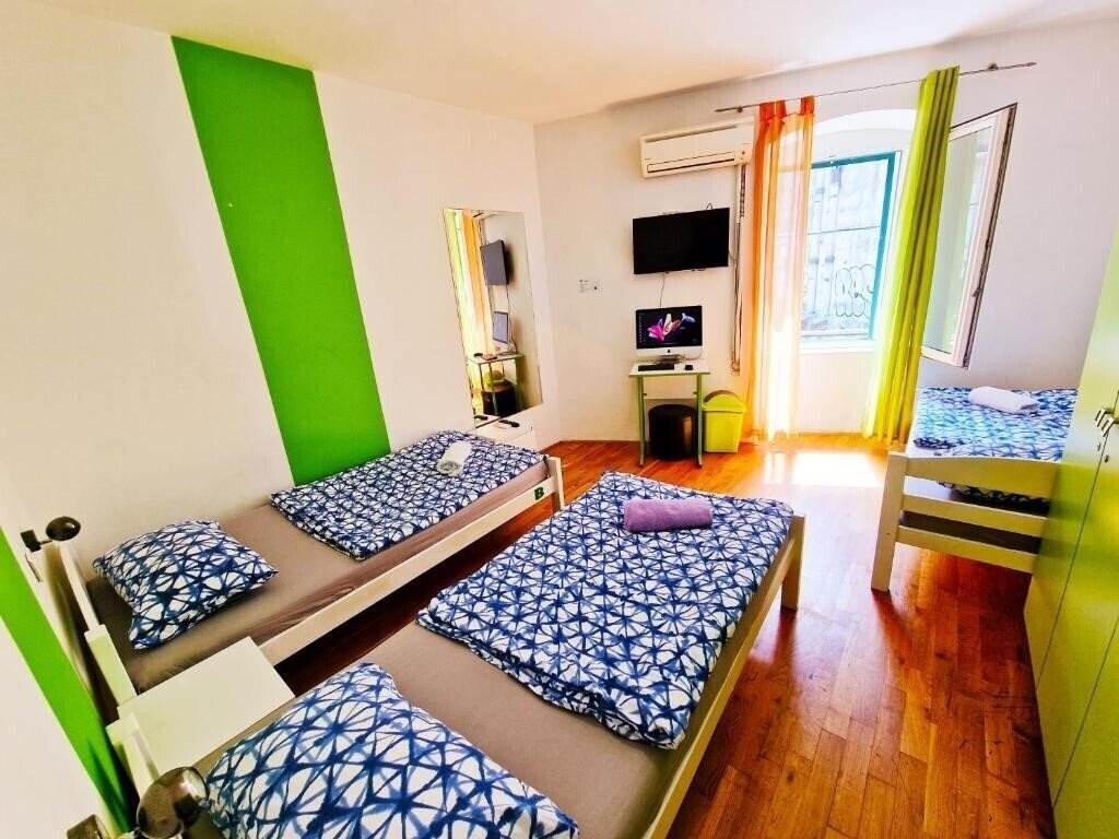 Готель Croparadise Apartments 1*