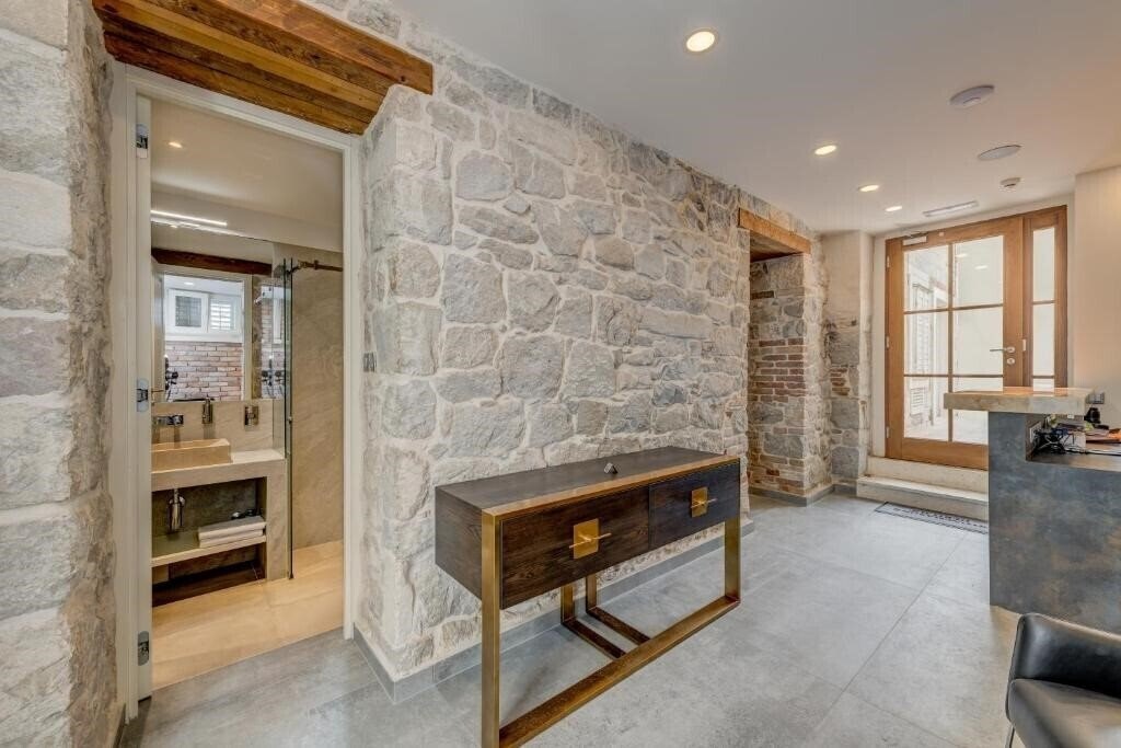 Фотография Stonemasons Heritage 4*
