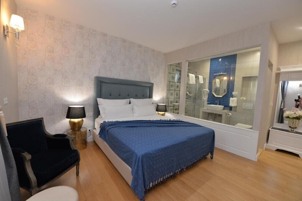 Отель The Duke Luxury Rooms 3*
