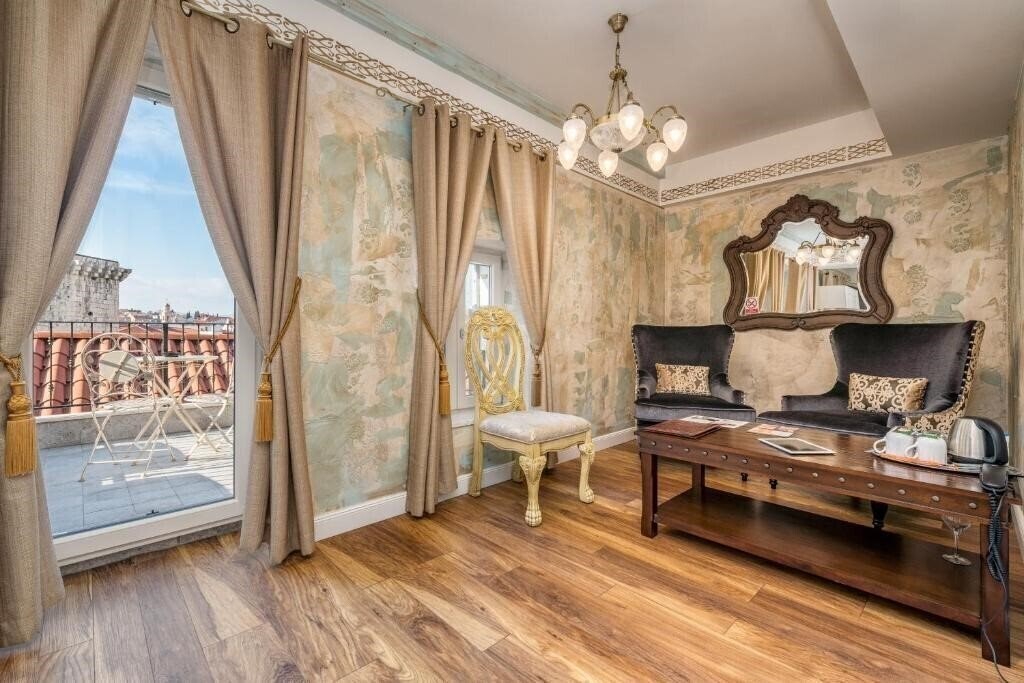 Фотография Plaza Marchi Old Town 4*