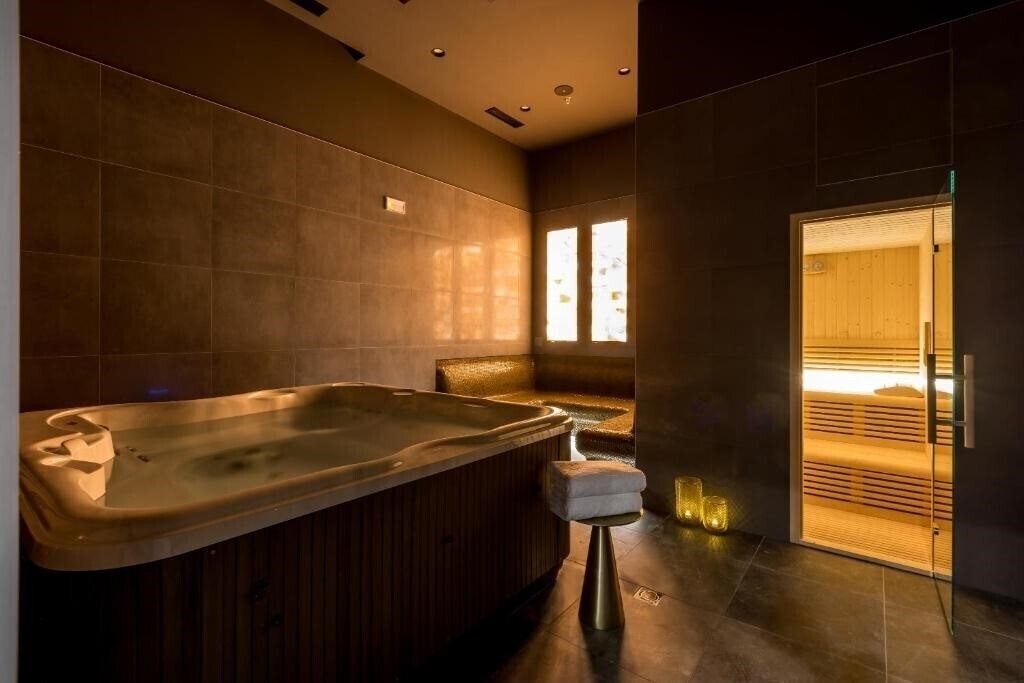 Фотография Cora Hotel 4*