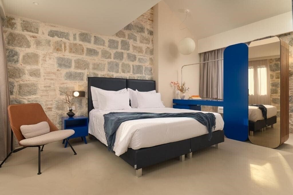 Готель Central Heritage Hotel 4*
