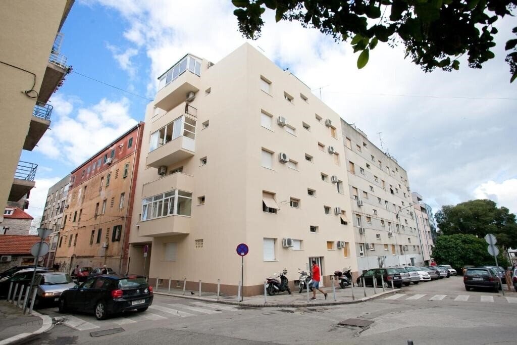 Фотографія Apartments 4 You in Split 4*