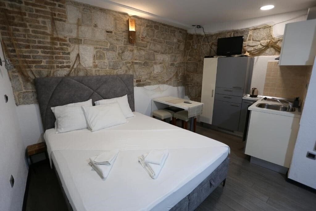 Фото Apartments Nikolla 3*