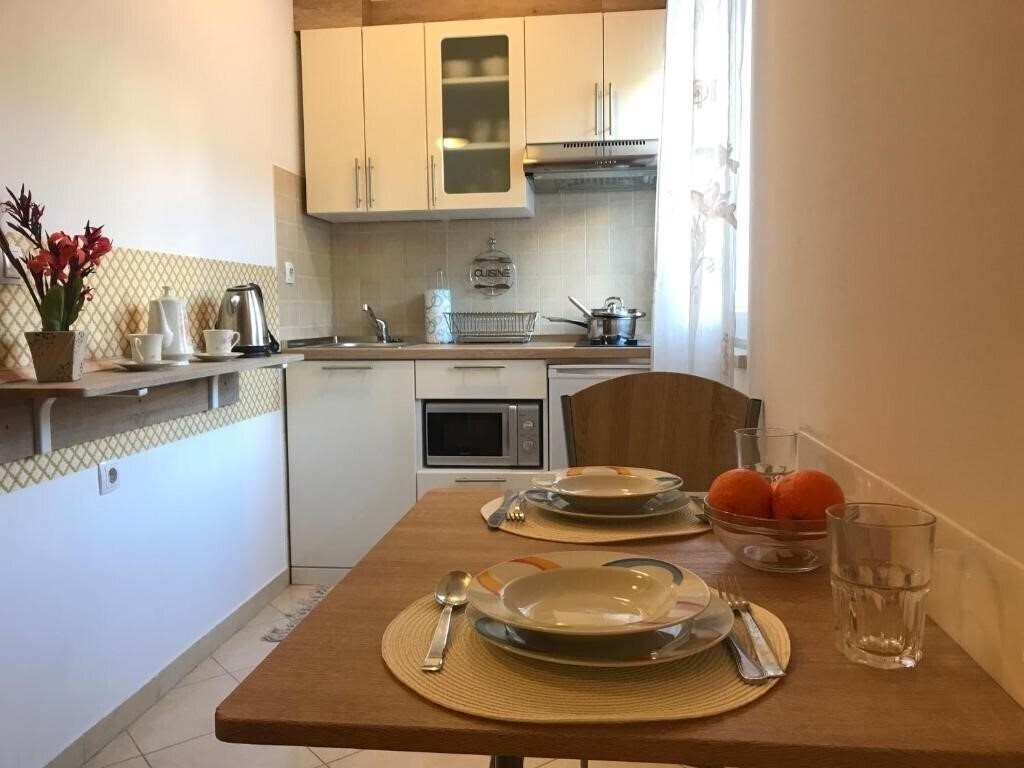 Фотографія Apartments Znjan 3*