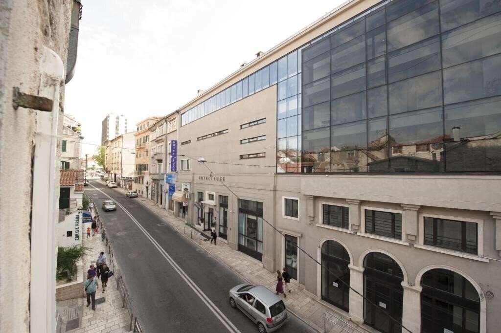Фото Damira Rooms 3*