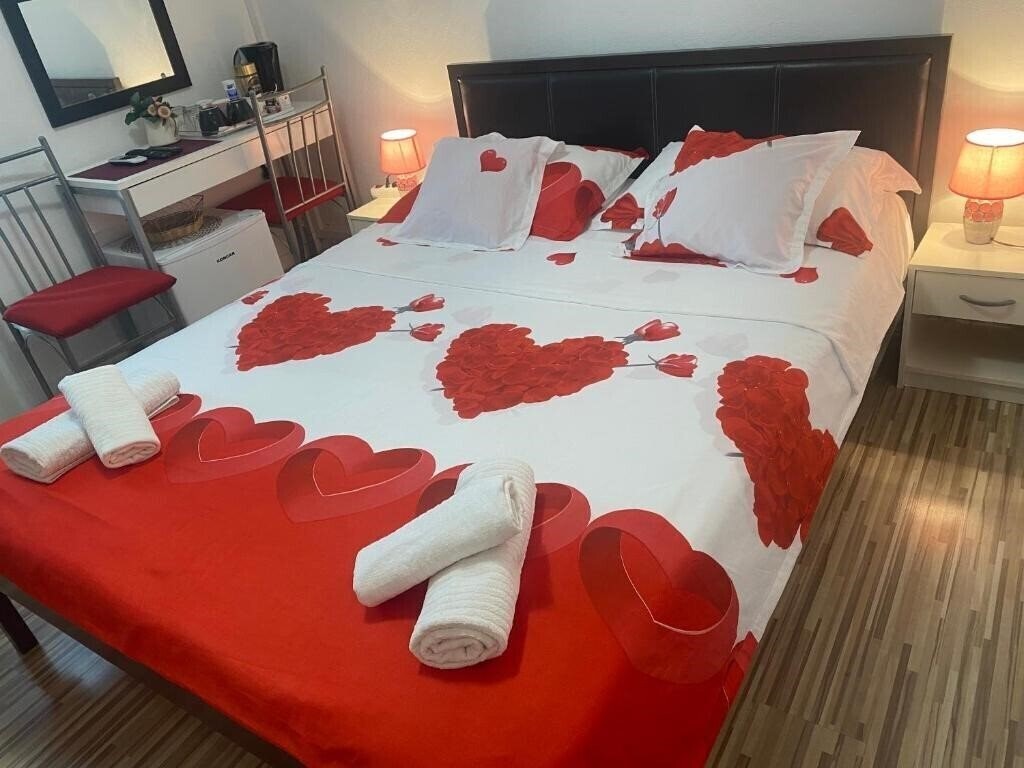 Фотография Damira Rooms 3*