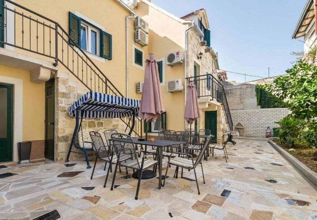Картинка Peruzovic Rooms & Apartments 3*