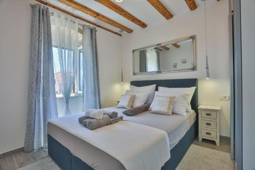 Фото Split Inn Apartments 3*