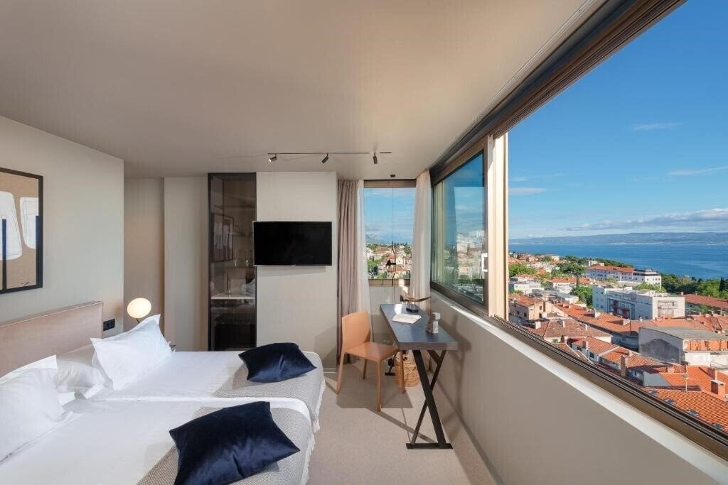 Картинка Royal Suites Sky 4*