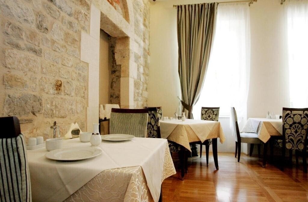 Фотографія Palace Augubio 4*
