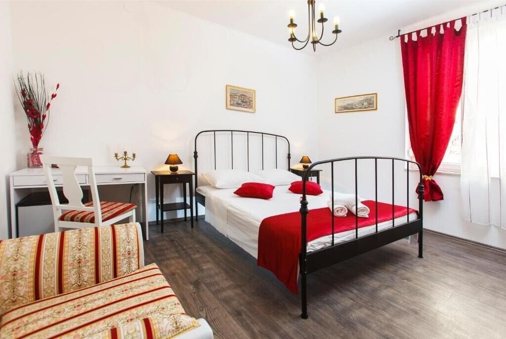 Фотографія Prior Suites Split 4*