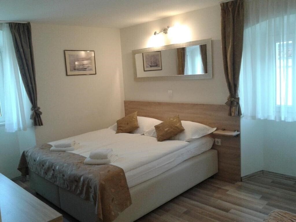 Фото B&B Central Palace Heritage 3*