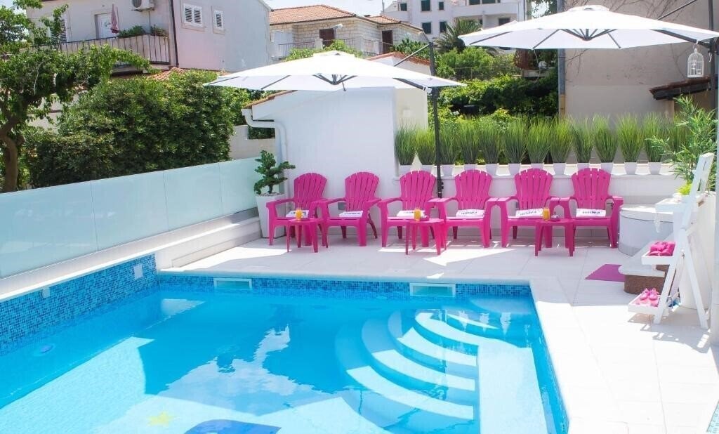 Зображення Villa Midea 4*