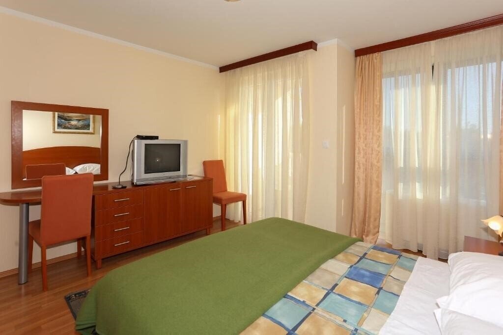 Фото Aparthotel Astoria 3*