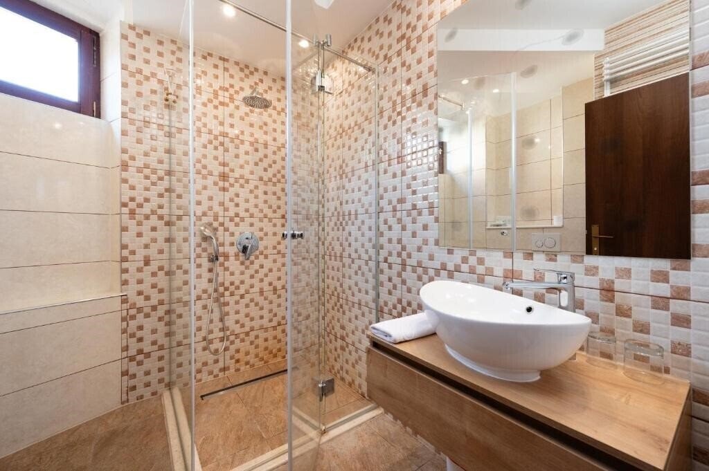 Изображение Heritage Hotel Tragos 3*