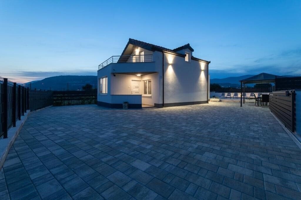 Фотографія Villa Ana 3*