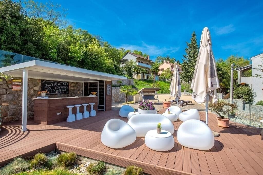 Отель Villa Nada 3*