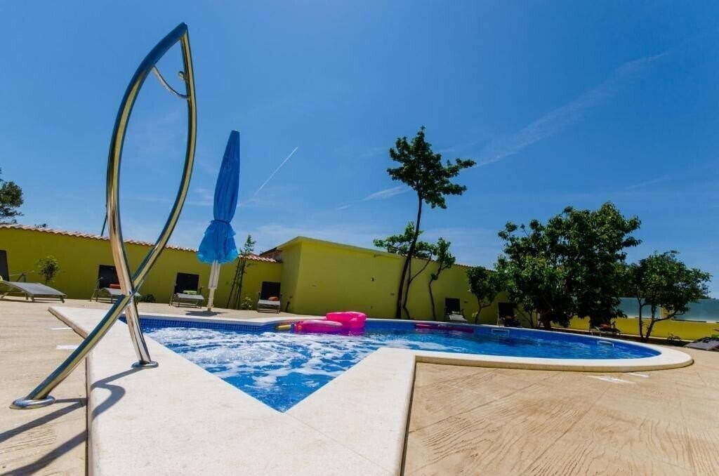 Картинка Apartments Petra 3*