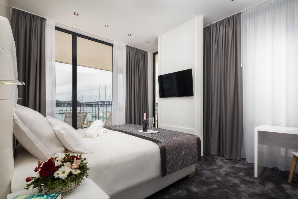 Картинка Baotic Apartments 5*