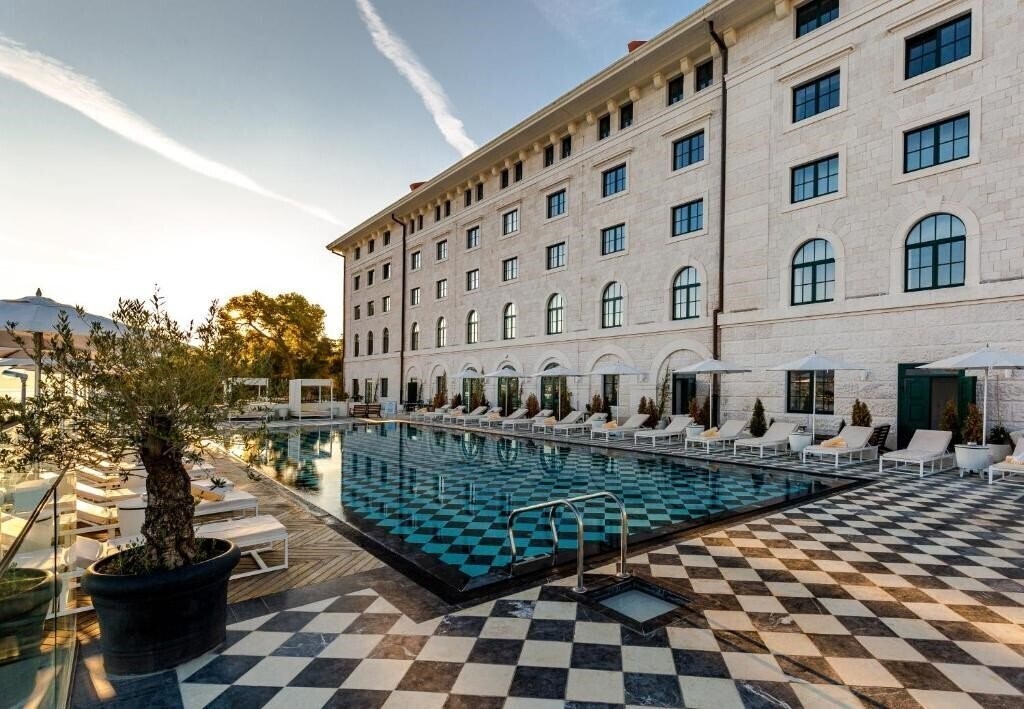 Фото Brown Beach Hotel 4*
