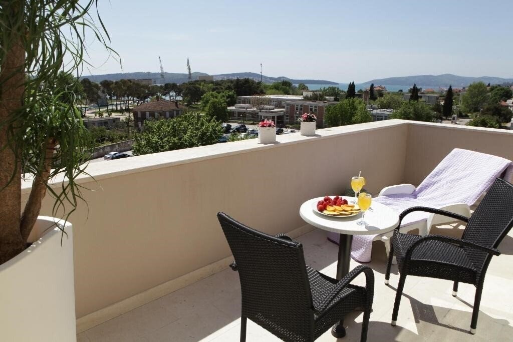 Картинка Aparthotel Bellevue 3*