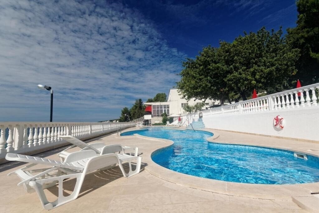 Фото Hotel Val 3*