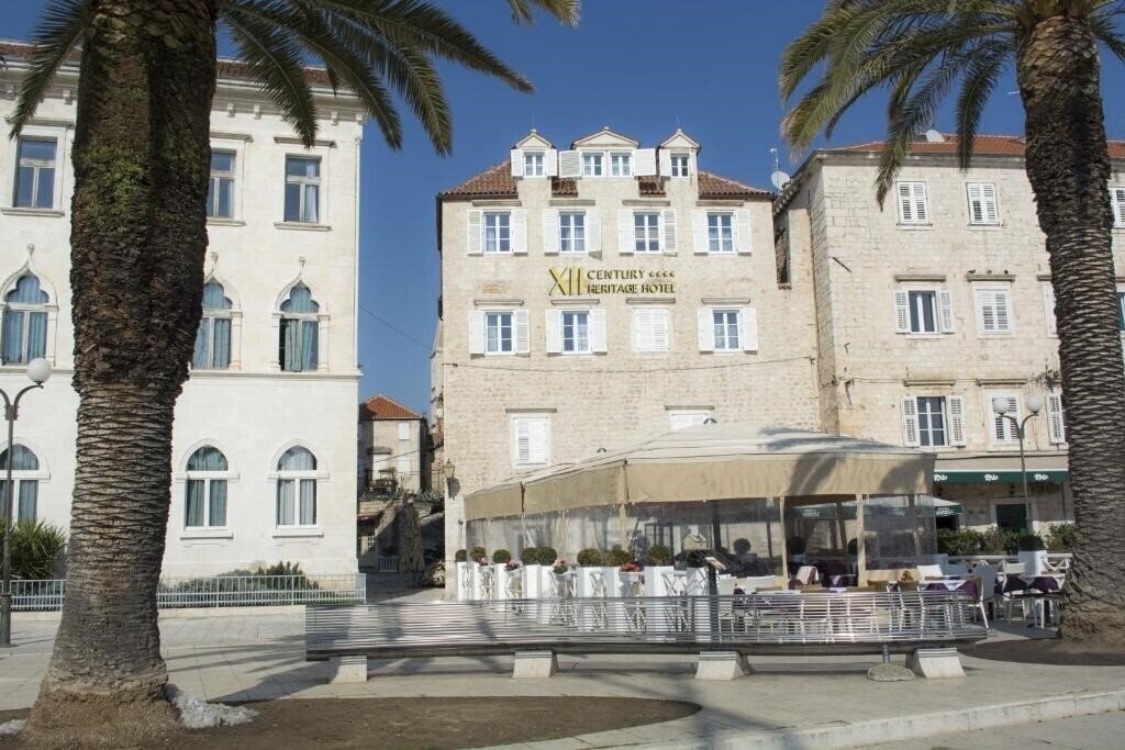 Отель Xii Century Heritage Hotel 4*