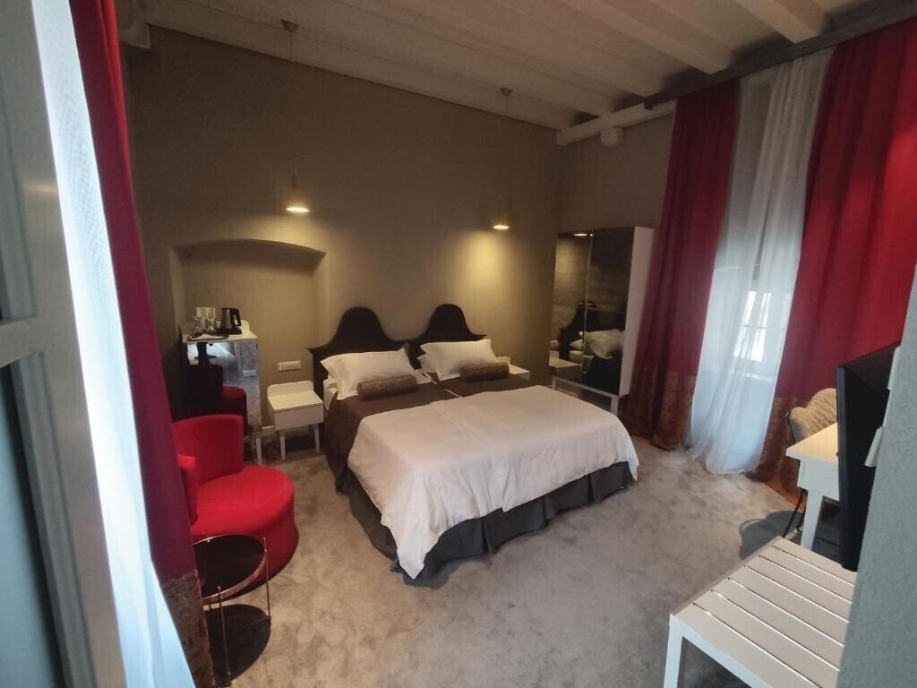 Фотография Xii Century Heritage Hotel 4*
