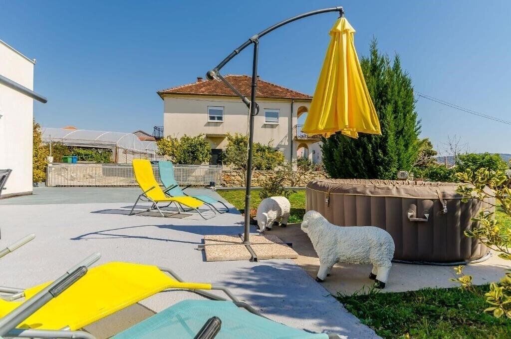Фото App & House Christine 3*