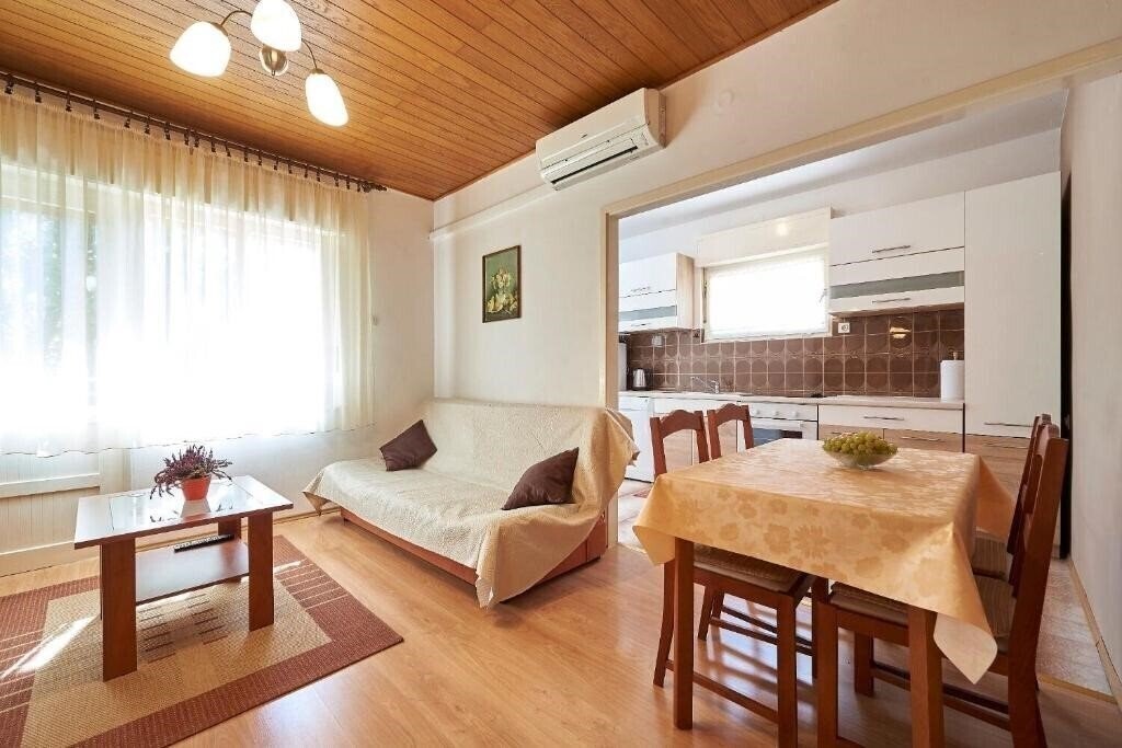 Зображення App & Room Ivo 3*