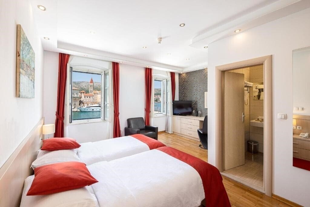 Изображение Hotel Vila Sikaa 3*